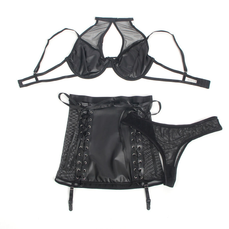 Conjunto Sujetador y Falda Cuero Negro