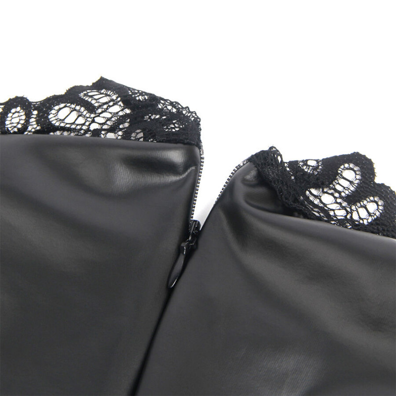 Vestido de Cuero con Cuello de Encaje Negro