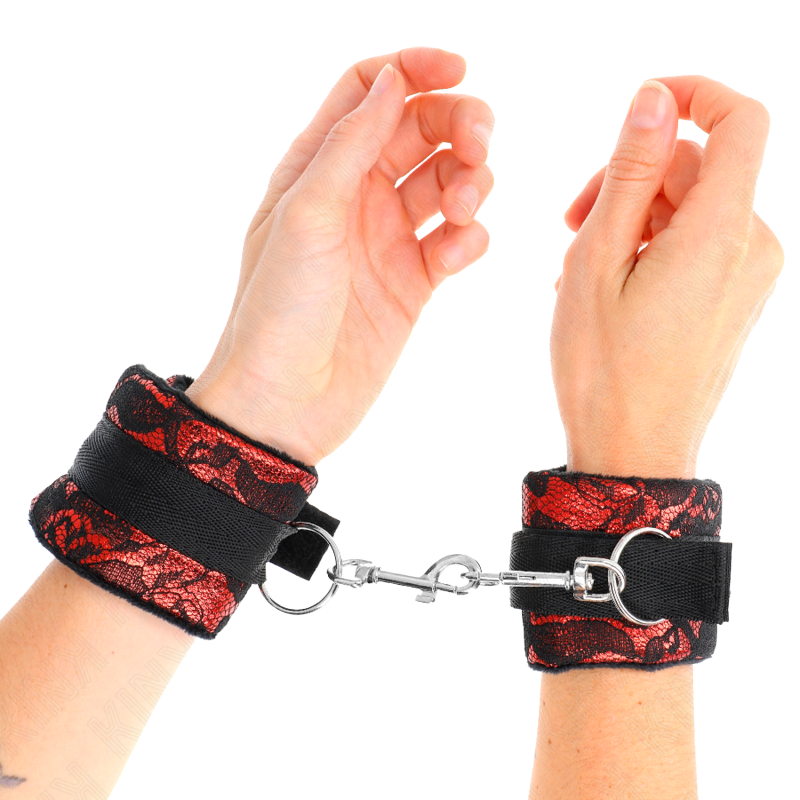 Muñequeras Cortas de Encaje Terciopelo y Unión Rojo y Negro