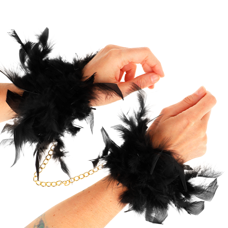 Esposas de Plumas Negro con Cadena Dorada Modelo 1