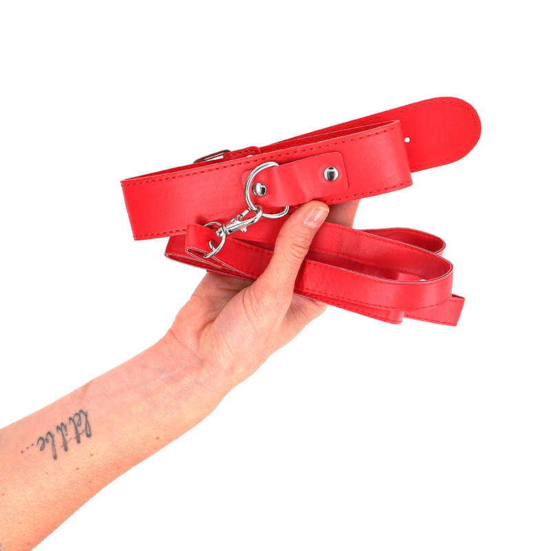 Collar con Correa Fino Rojo