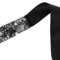 Masque en Dentelle Florale Noire