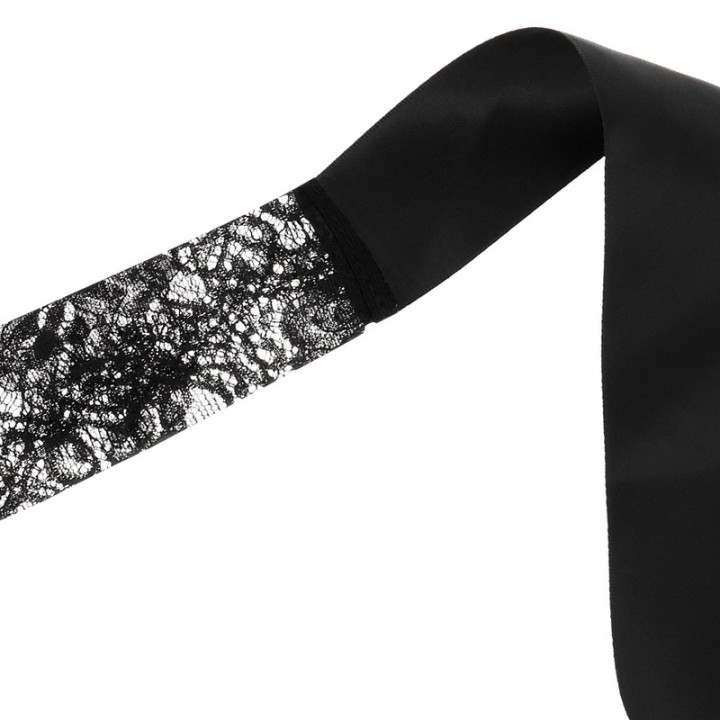 Masque en Dentelle Florale Noire