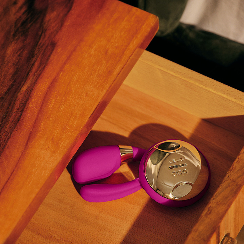 Lelo Tiani 3 Masseur Rose Intense