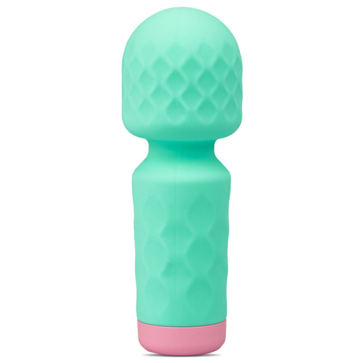 Vicky Aqua