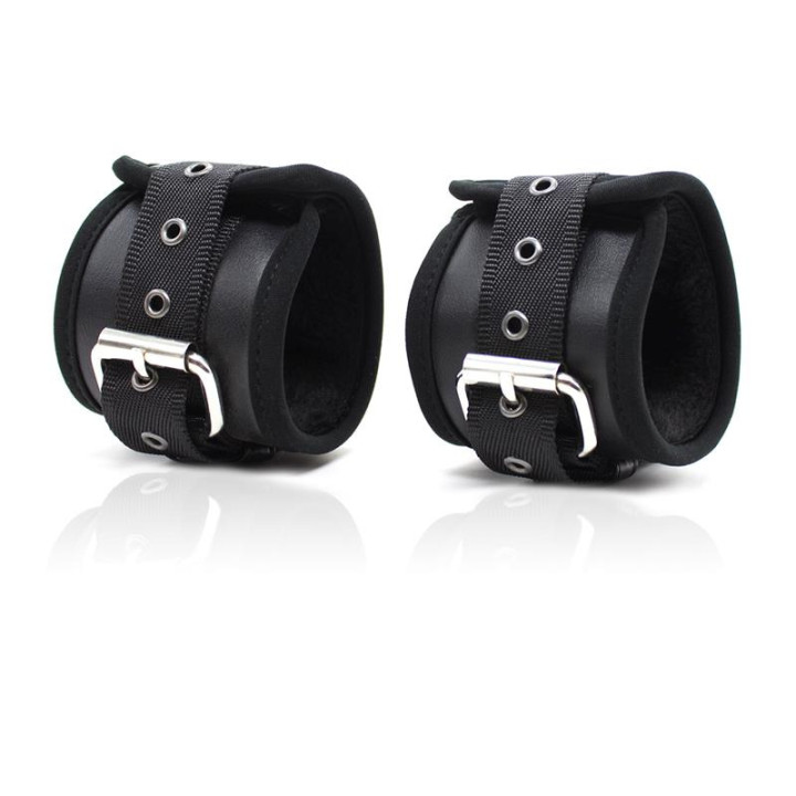 Menottes en Cuir Mousqueton Grand Noir