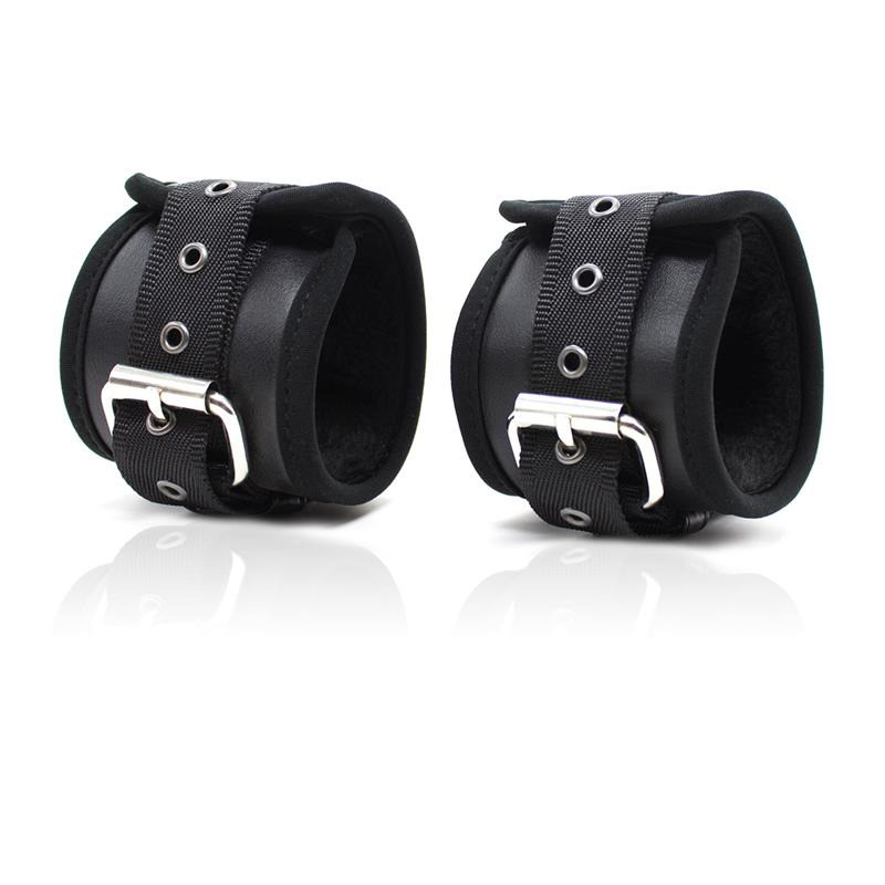 Menottes en Cuir Mousqueton Grand Noir