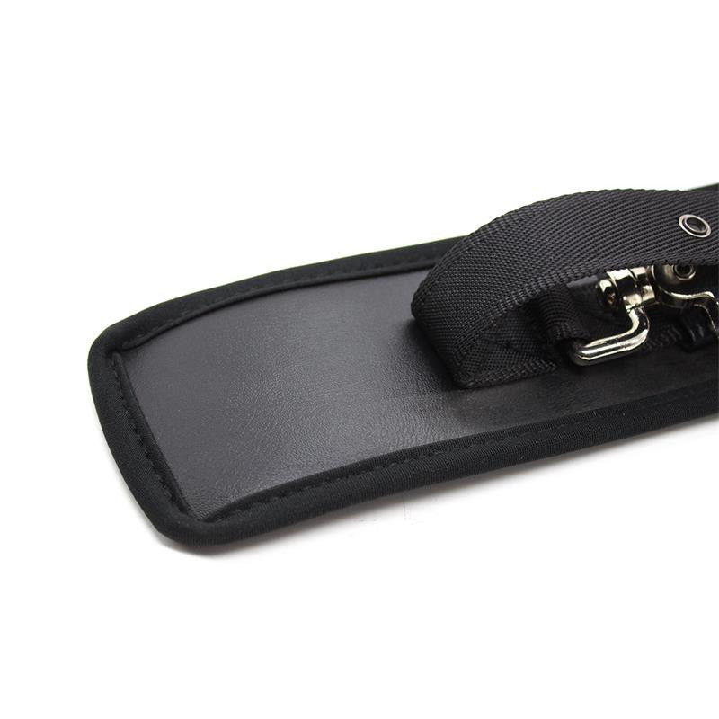 Menottes en Cuir Mousqueton Grand Noir