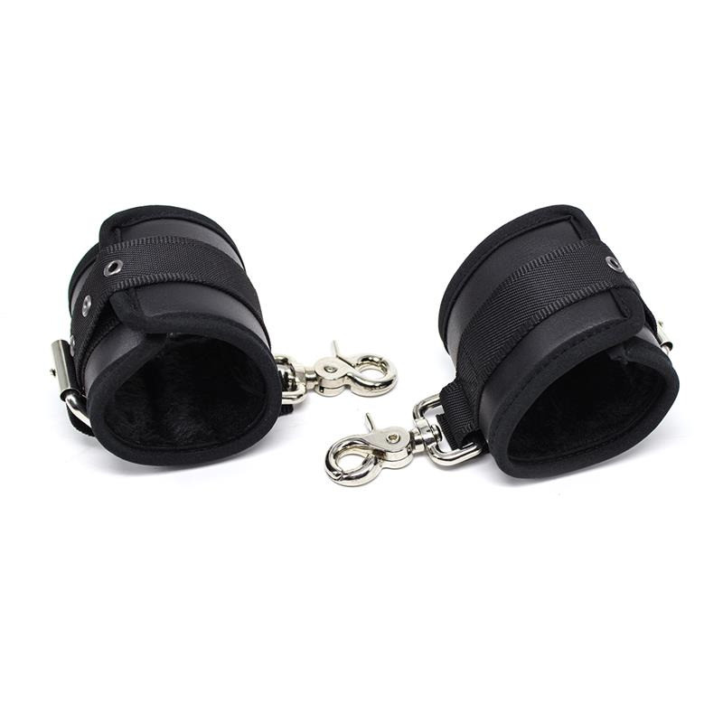 Menottes en Cuir Mousqueton Grand Noir