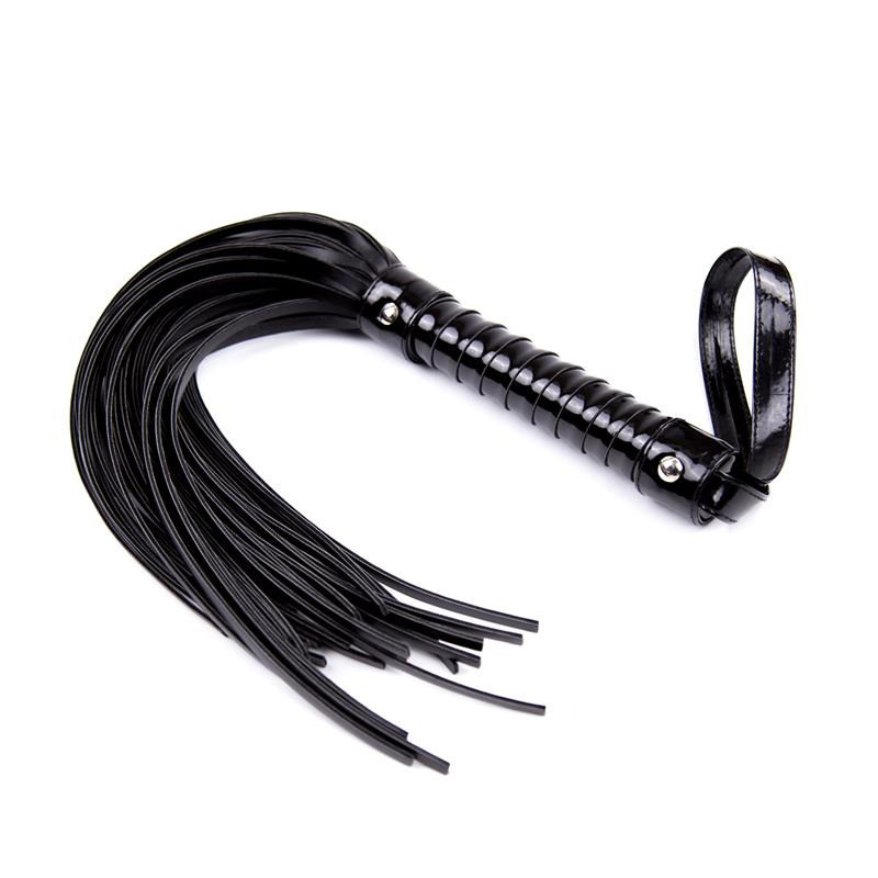 Flogger avec Manche Noir