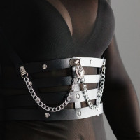 Harnais Corset Détail Chaînes