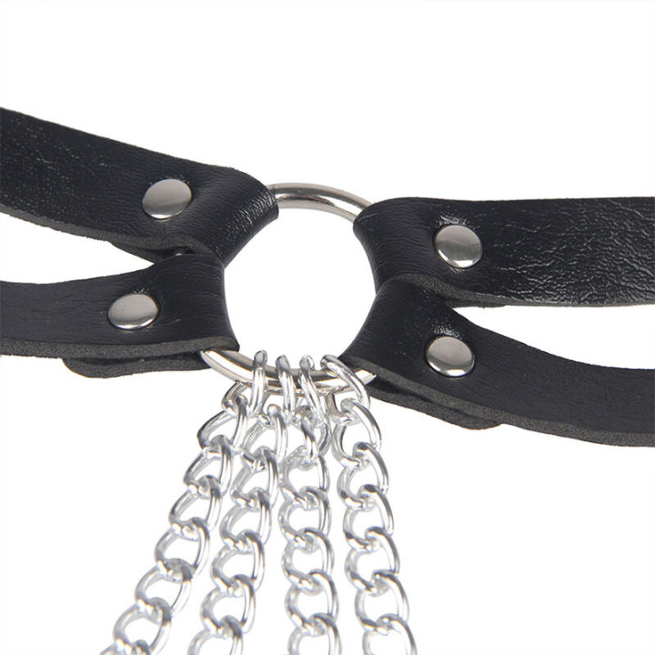 Cinturon de Cadenas Anillas Cuero Negro