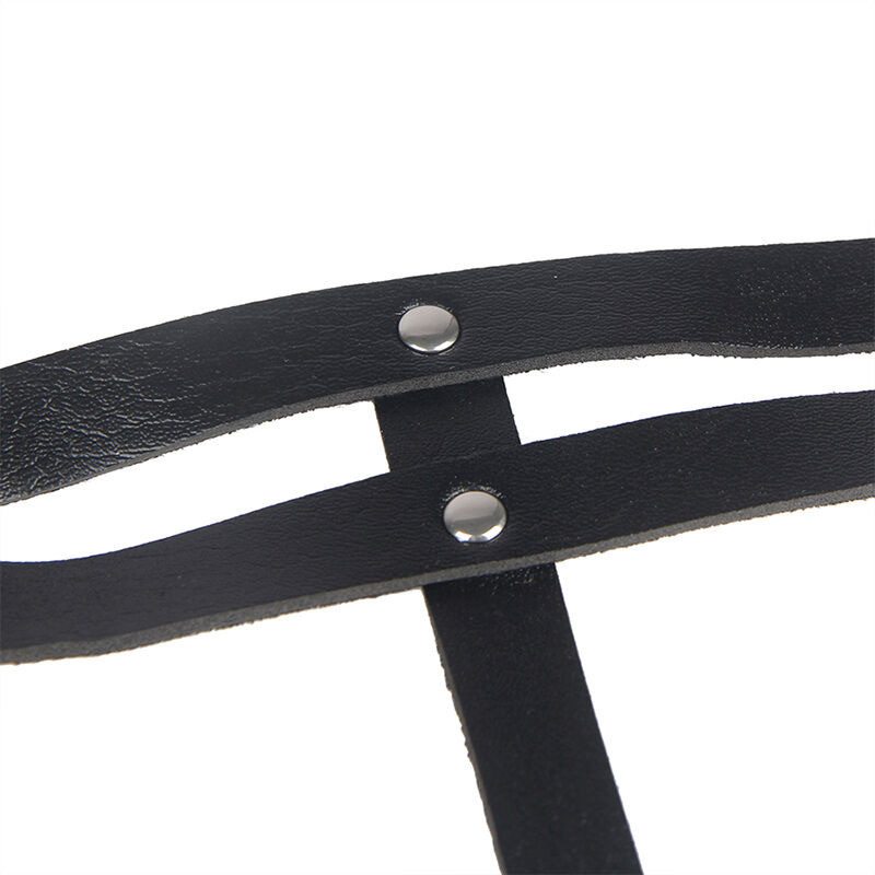 Cinturon de Cadenas Anillas Cuero Negro