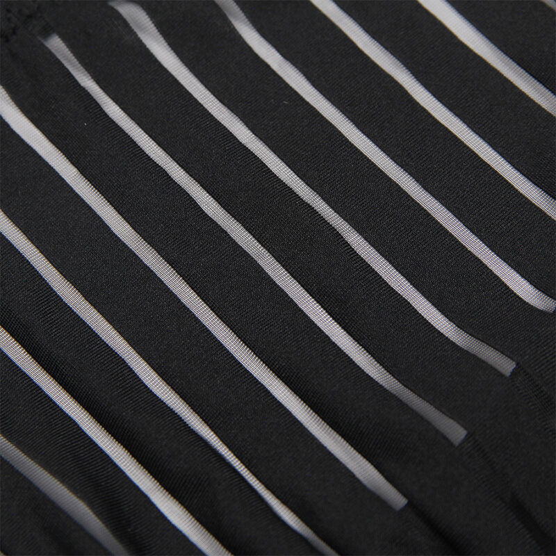 Body noir avec porte-jarretelles