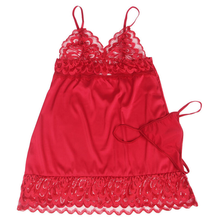 Babydoll satiné en dentelle rouge