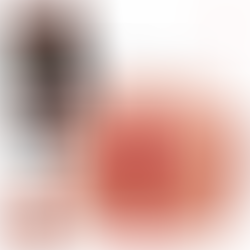 Ariana Vagina Vibradora con Himen Sangrando